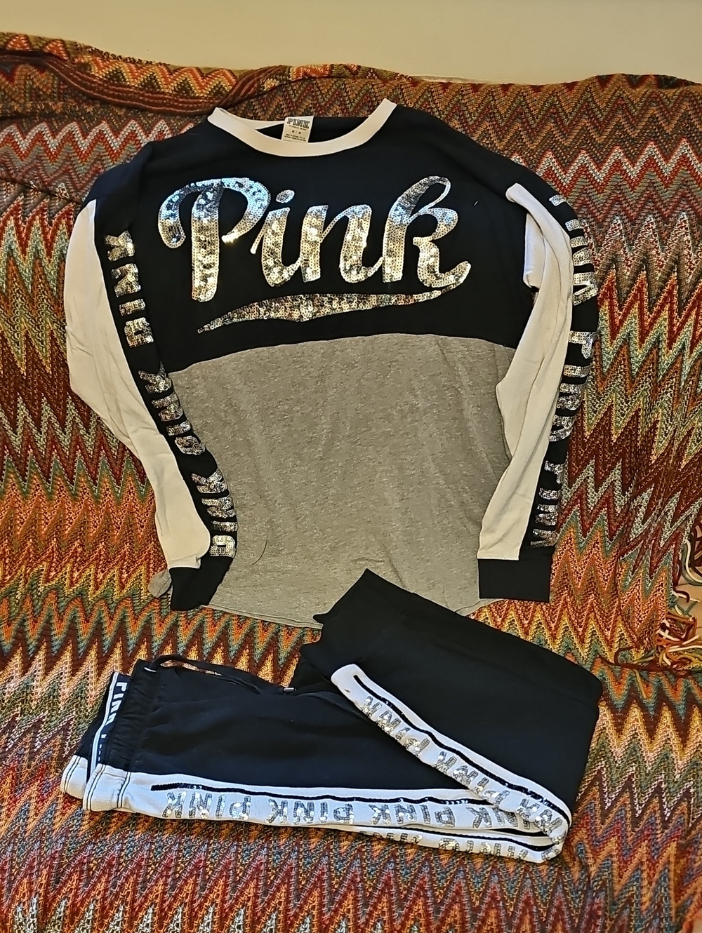 PINK Victoria's Secret Black White Gray Sequin Logo Sweatshirt & Joggers Set